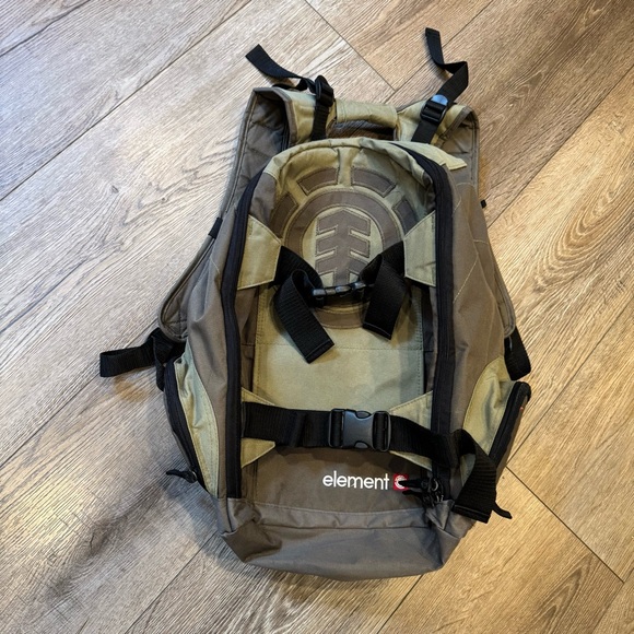 Element Olive Green skateboard Backpack - Picture 1 of 8